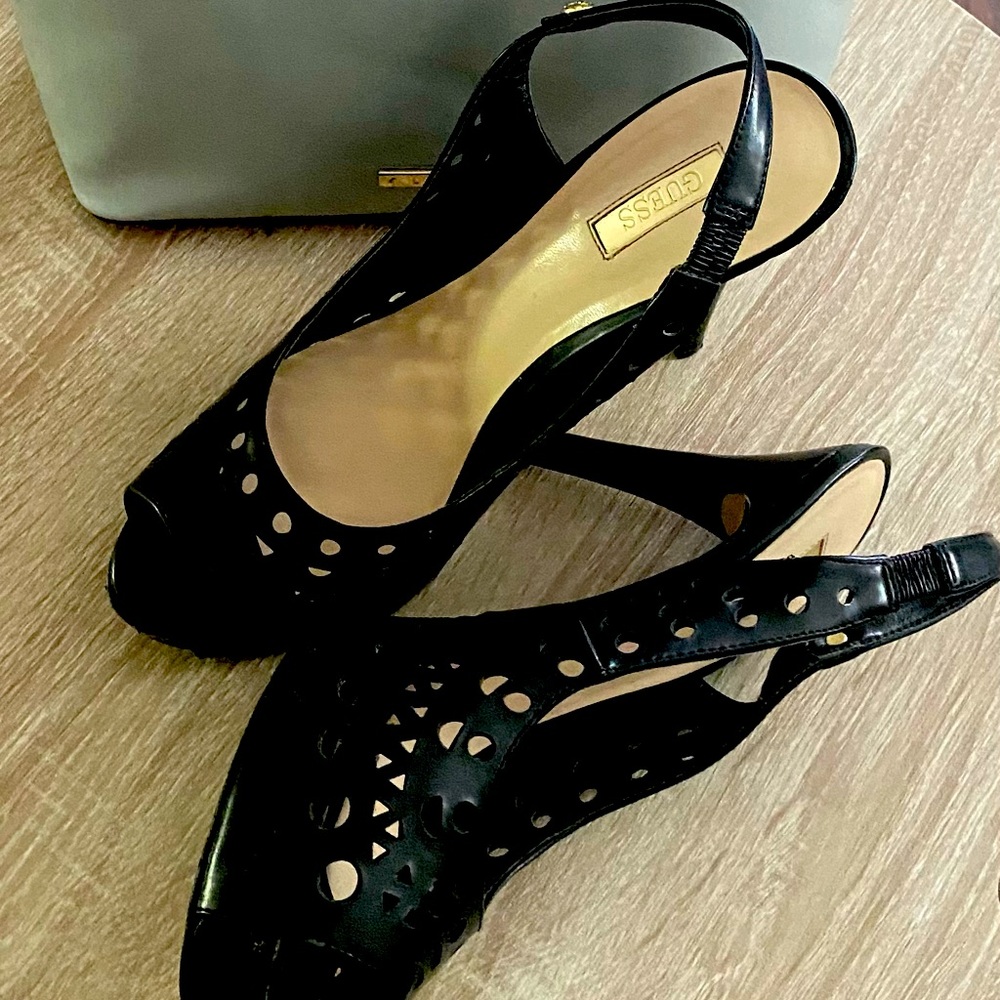 Boutique-ish! Shoes 👠 purses 👛 dresses 👗 etc...